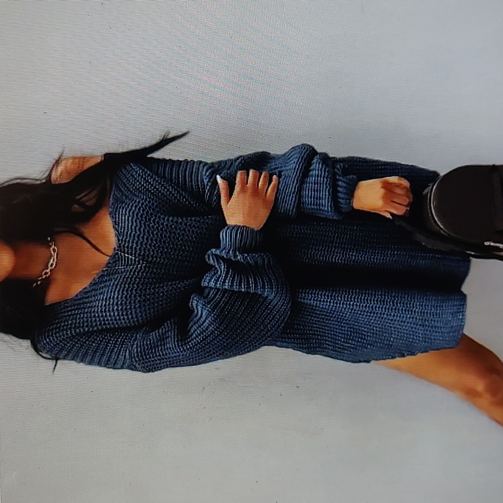 LANTERN SLEEVE SWEATER